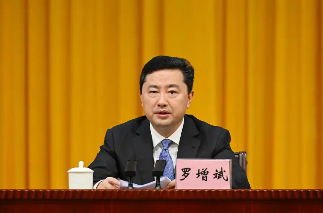 田虎打得过胜七吗__马丰胜在全省扶贫局会议讲话
