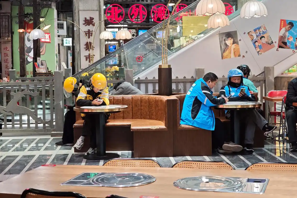 _外卖平台“三国杀”开新局：有骑手转跑京东称单价稍高，有商家仍在观望比较服务质量_外卖平台“三国杀”开新局：有骑手转跑京东称单价稍高，有商家仍在观望比较服务质量
